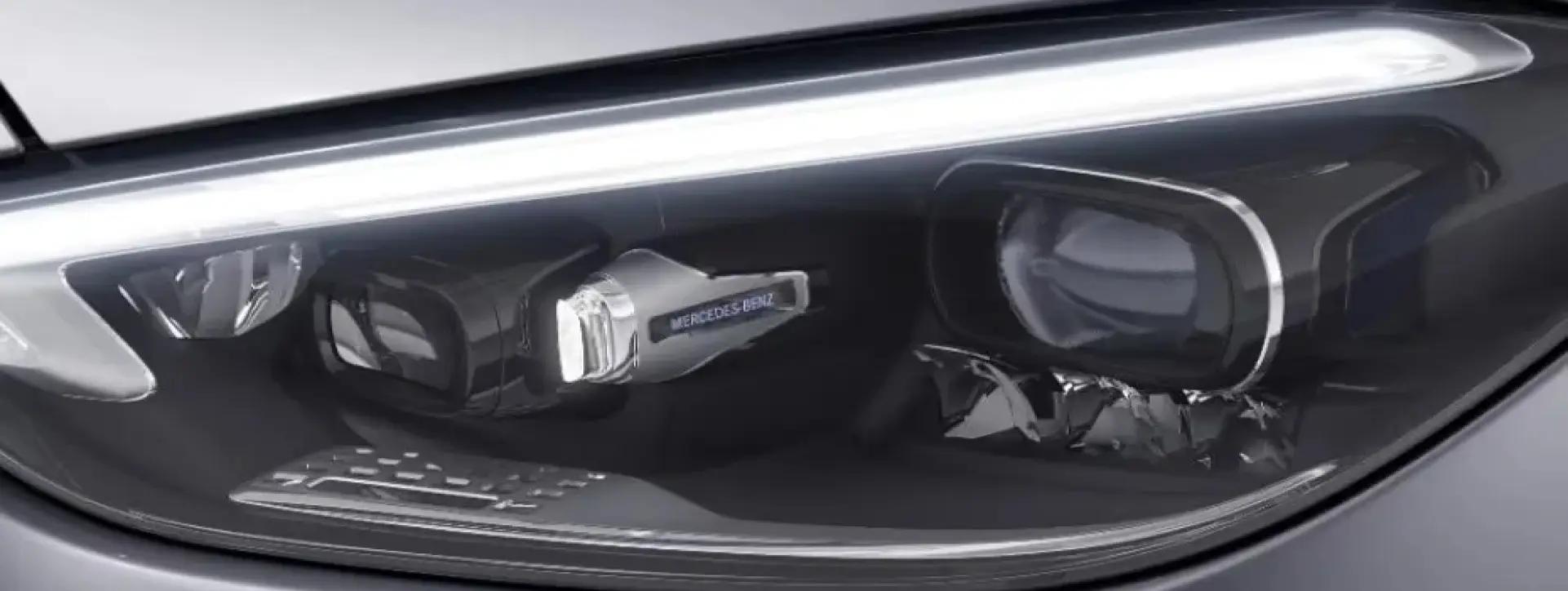 Mercedes-Benz C Class Headlight Mercedes-Benz C Class Headlight