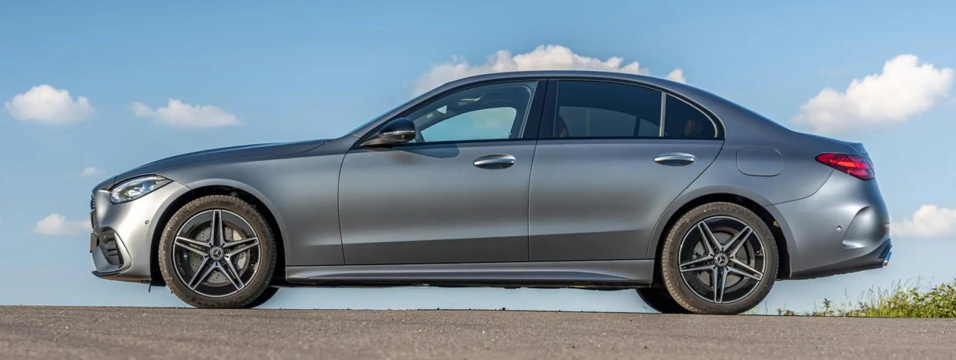 Mercedes-Benz C Class Left Side View Mercedes-Benz C Class Left Side View