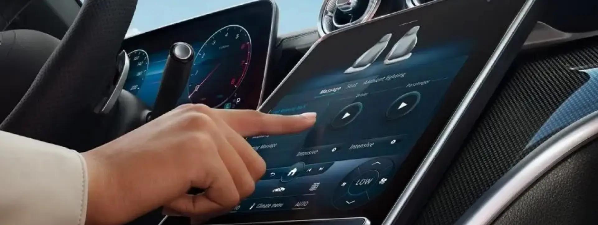 Mercedes-Benz C Class Infotainment System Mercedes-Benz C Class Infotainment System