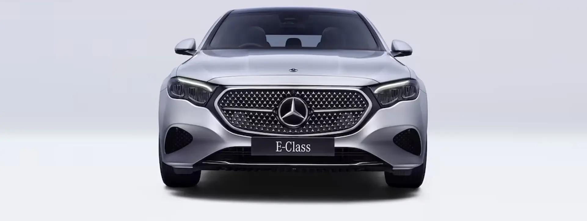 Mercedes-Benz E-Class LWB Front View Mercedes-Benz E-Class LWB Front View