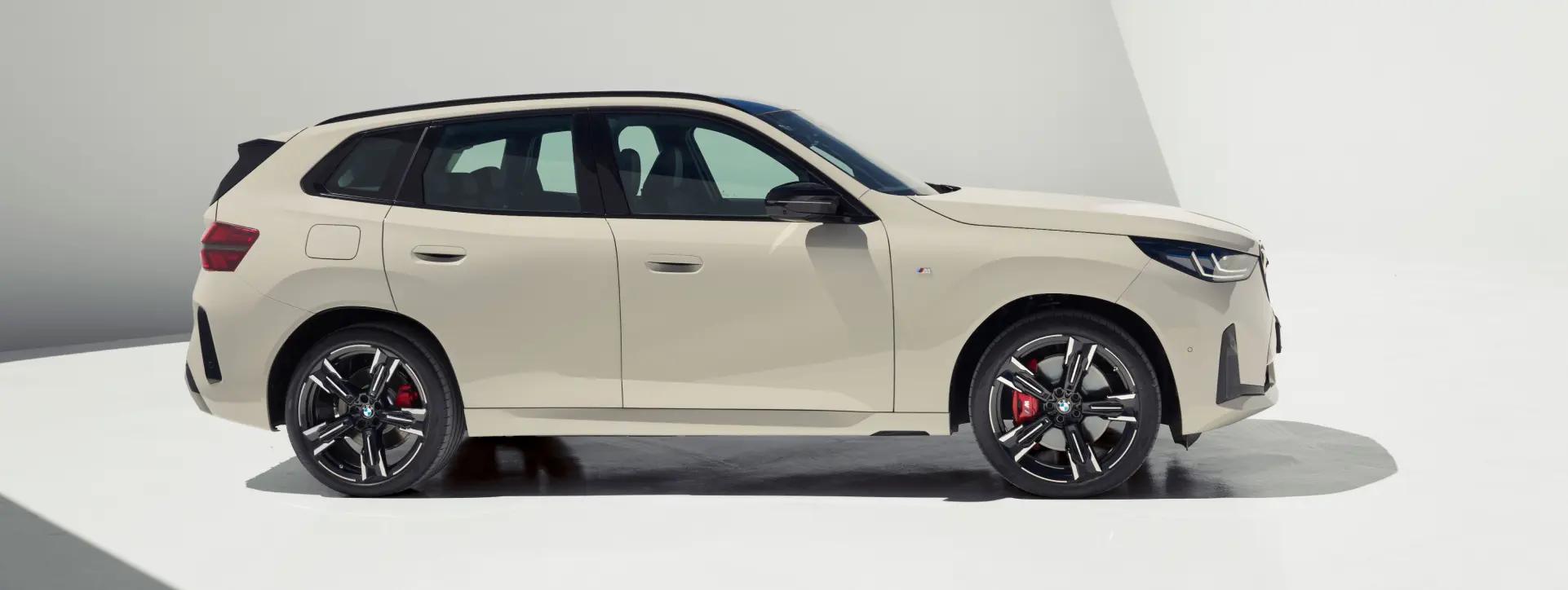 BMW X3 Right Side View BMW X3 Right Side View