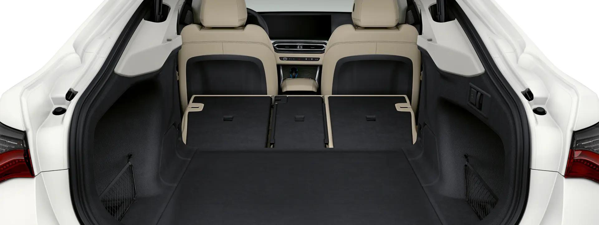 BMW i4 Boots Space BMW i4 Boots Space