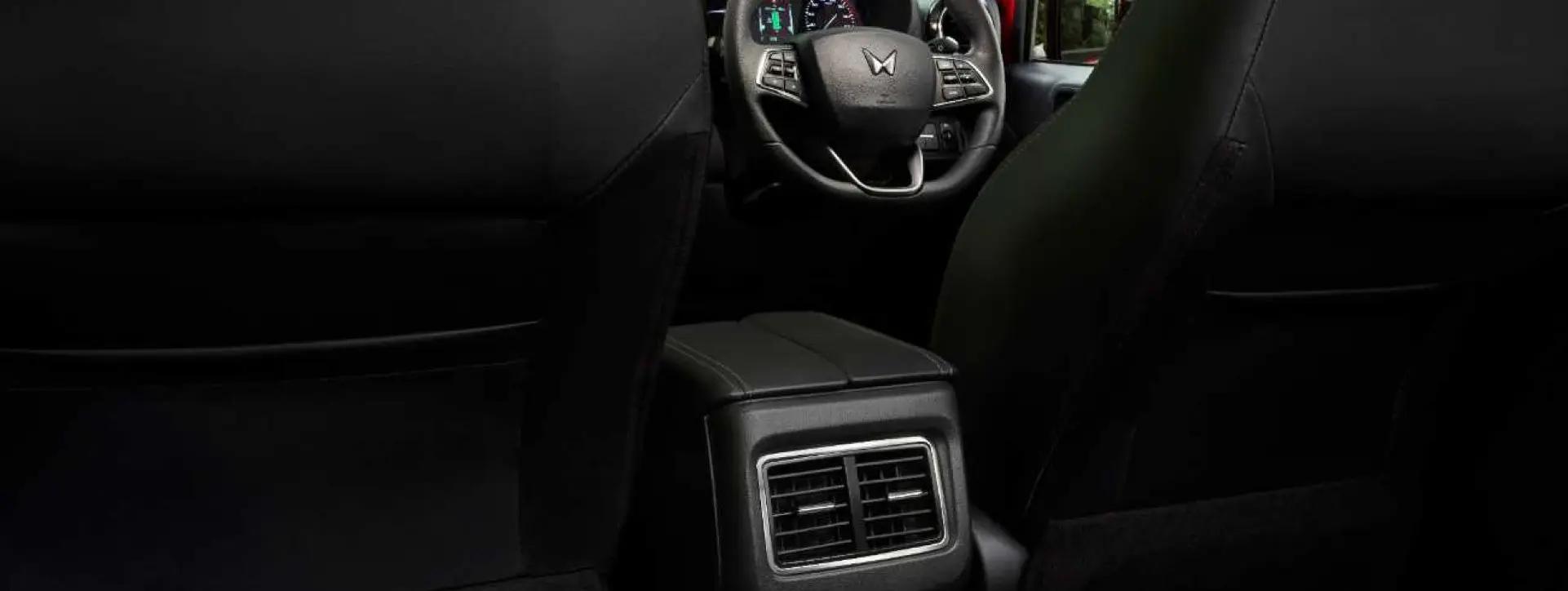 Mahindra Thar 26.03 cm HD Infotainment Mahindra Thar 26.03 cm HD Infotainment