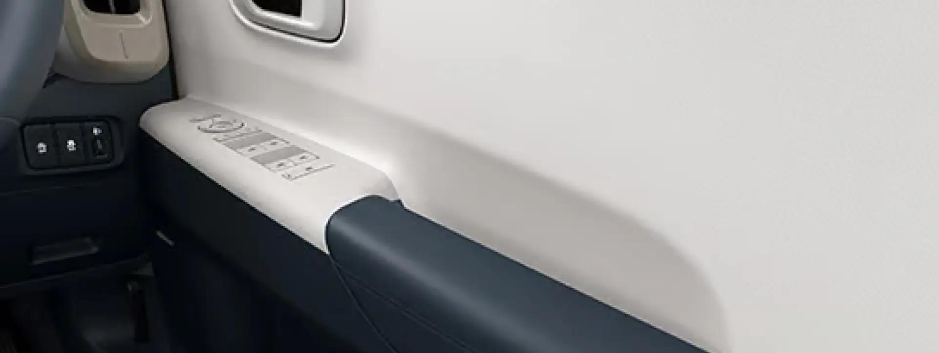 Hyundai VENUE door panel Hyundai VENUE door panel