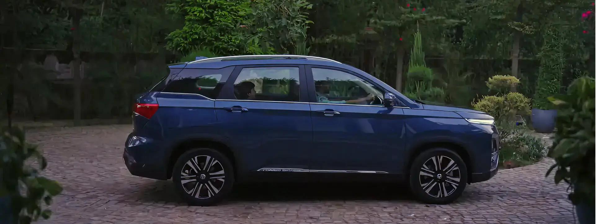 Morris Garages Hector Right Side View Morris Garages Hector Right Side View