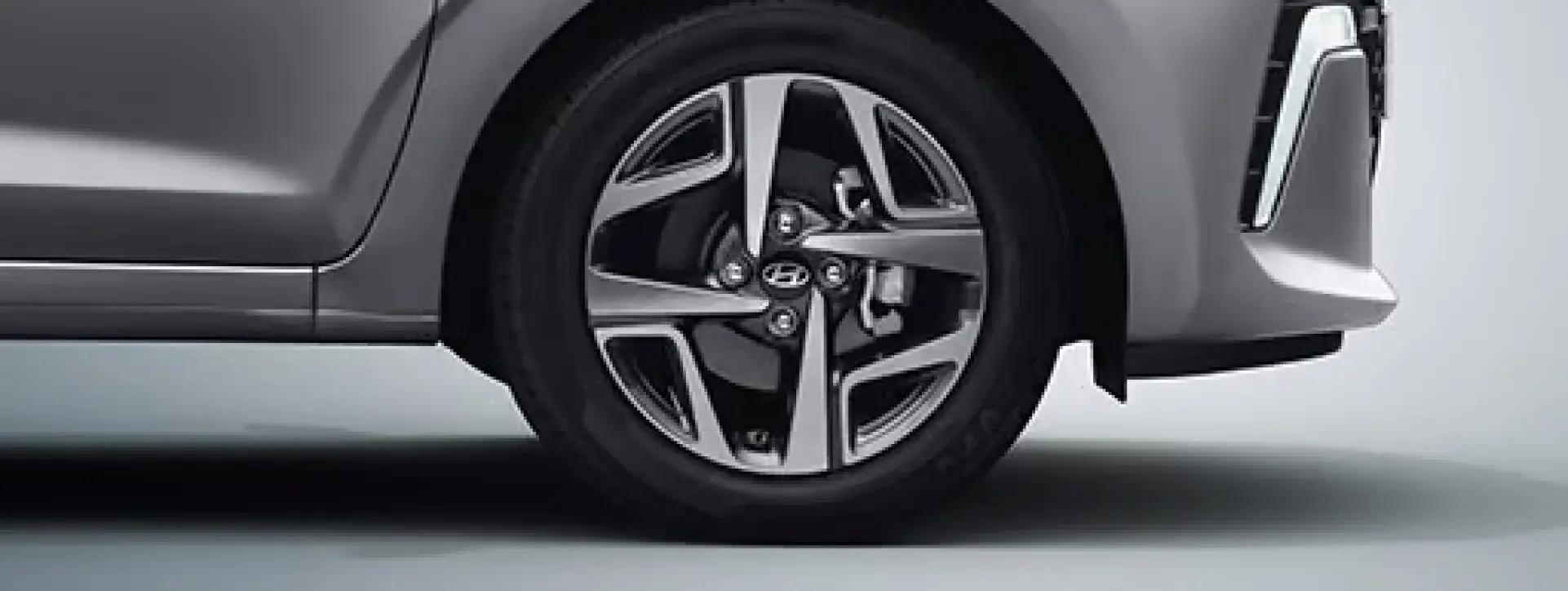 Hyundai Aura alloy wheel Hyundai Aura alloy wheel